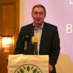 “Suriye’yi bir kenara bırakın. Orası kendi çözümünü arıyor. Artık gözleri Ankara’ya çevirelim”