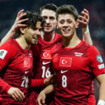 Dünya Kupası finallerine gitmeye bir maç kaldı