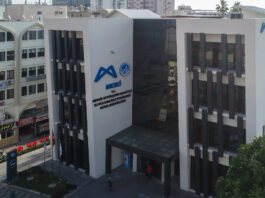 Mersin Büyükşehir’e operasyon: Polisler belediye binasında