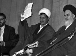 Arada kalmış İranlı bir demokratın hikayesi