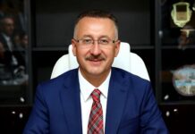 Yasak aşk iddiasıyla gündeme gelen Adapazarı Belediye Başkanı Mutlu Işıksu AK Parti’den istifa etti