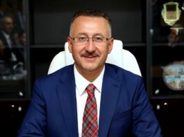 Yasak aşk iddiasıyla gündeme gelen Adapazarı Belediye Başkanı Mutlu Işıksu AK Parti’den istifa etti