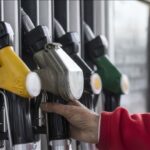 Akaryakıt fiyatlarında geçici olarak eşel mobil sistemi devreye alındı