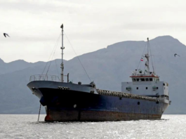 İran, Hürmüz’ü kapattı, Hamaney ABD’ye meydan okudu