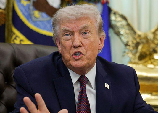 Trump: İranlı göstericilere, Kürt milisler üzerinden çok sayıda silah gönderdik