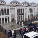 Derbi öncesi karaborsacılara operasyon