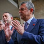 Özel’den Öcalan’a: “Yavaş davranan muhalefet derken, bugünün ikinci partisi AK Parti’yi kastediyor herhalde”