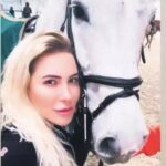 Cemiyet hayatını sarsan gözaltı