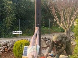 İsrailli asker Güney Lübnan’da İsa heykelini parçaladı