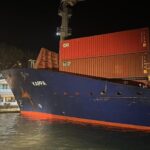 Yeniköy’deki yalılara çarpacaktı: Sarıyer’de karaya oturan konteyner gemisi kurtarıldı