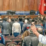 Duruşma savcısından İmamoğlu’na: “Haddinizi aşarsanız haddinizi bildiririz”