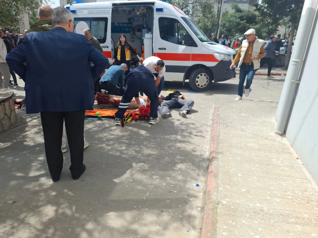 Maraş’ta okul katliamı: 14 yaşındaki saldırgan ortaokulunu bastı: 9 ölü