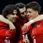 Dünya Kupası’nda finale hangi marş kalacak: Sinan Akçıl vs Semicenk