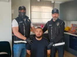 Alanya’da kelepçelenen ‘Görünmez komutan’ Alman suç klanının iki numarası çıktı: Çocuklara cinayet işleten ‘görünmez komutan’ın telefonunda cinayet hazırlığı mesajları bulundu!
