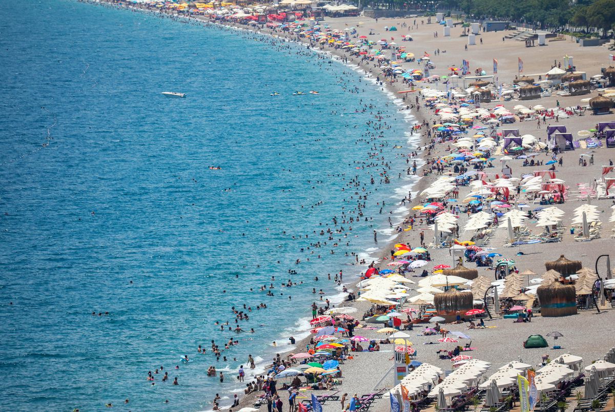 Antalya: Ateşin ortasındaki cennet