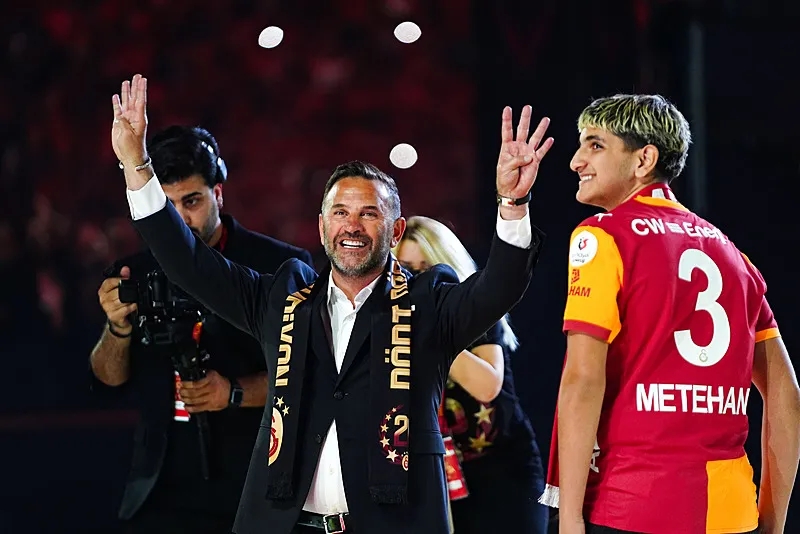 Galatasaray 26. şampiyonluğunu kutluyor