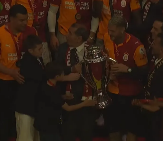 Galatasaray 26. şampiyonluğunu kutladı: Cimbom kupaya kavuştu