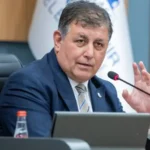 İzmir Büyükşehir Belediye Başkanı Cemil Tugay, CHP’den istifa etti