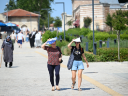 Kavurucu sıcaklar geliyor: “Mecbur olmayan dışarı çıkmasın”