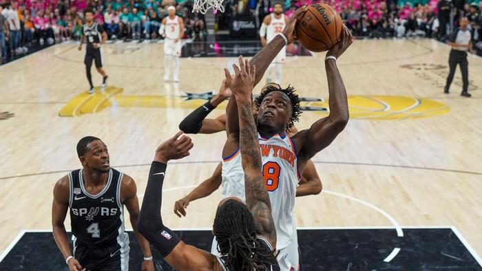 NBA Finali’nde ilk perde Knicks’in