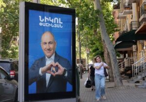 Ermenistan sandık başında: Paşinyan’ın kavgası aşkından büyük