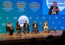 Burhan Sönmez: Önce vermeyi öğreten bir dilin çocukları olarak barışta ısrar ediyoruz