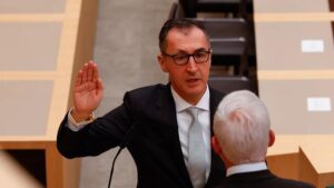 Swabya taşrasından eyalet sarayına: İki aynanın arasındaki Cem Özdemir