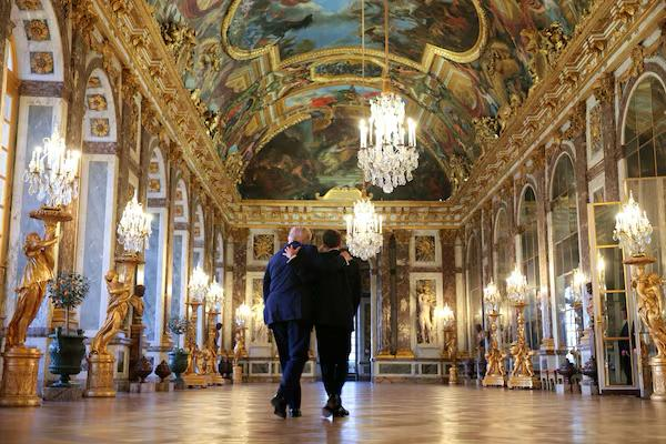 Yeni Versailles Barış Anlaşması: Trump İran Mutabakatını tarihi sarayda imzaladı