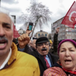 Gün olur, kimin devranı döner?