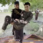 BBC: Afgan göçmenlerin iddiası: Türk polisi sınırda çubuklarla dövdü, İran sınırına sürdü ve en az 20 kişinin donarak öldü