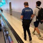 Yurt dışından dönen komedyen Deniz Göktaş, havaalanında gözaltına alındı
