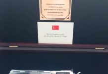 Erdoğan’dan NATO’ya “kurşun gibi” hediye: Liderler tabancalarla ne yapacağını şaşırdı