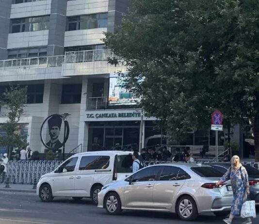 CHP’li Çankaya Belediyesi’ne operasyon: Başkan Güner yurtdışı dönüşü gözaltına alındı