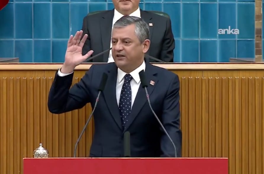 Özgür Özel CHP’ye veda etti:Vakti gelmiş bir vedanın hüznünü taşıyorum