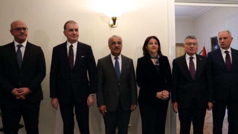 Çerçeve Yasa için AK Parti-DEM görüştü. Öcalan: “Süreç önümüzdeki yüzyılın stratejisi”