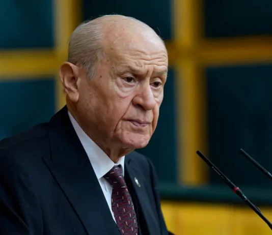 Bahçeli’den Özgür Özel’in Yeni Parti’sine jest: “Madem CHP içinden yeni bir parti çıkıyor, CHP’den ayrılarak yeni partiye geçen vekil sayısı kadar Hazine yardımından pay aktarılmalı”