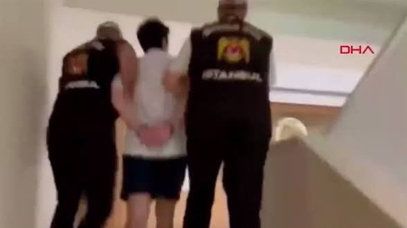 Soruşturma açılınca yurt dışından döndü, gözaltına alındı, yetmedi ters kelepçe takıldı