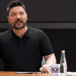 Oğuzhan Uğur: Ortalamaya itiraz eden ortalama