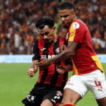 Galatasaray evinde 1 puana razı oldu! 4 gollü maç nefes kesti