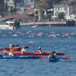38’inci Boğaziçi Kıtalararası Yüzme Yarışı’nda Kanlıca’dan Kuruçeşme’ye kulaç attılar
