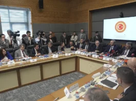 Çerçeve Yasa, 18 saatte komisyondan geçti