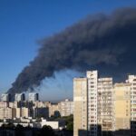 Kiev’deki mühimmat deposu vuruldu: Çevredeki binalarda en az 37 ölü var