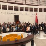 Siyasette Maksimalizm Tuzağı: Kusurlu Çözüm mü, Kusursuz Çözümsüzlük mü?