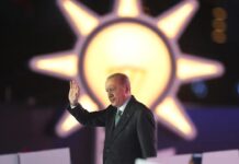 AK Parti 25 yaşında mı?