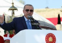 Erdoğan’dan Ahlat mesajları: “Türkler, Kürtler, Araplar kucaklaşmamızı engelleyemezsiniz. Ne tür oyunlar çevirdiğinizi biliyoruz”