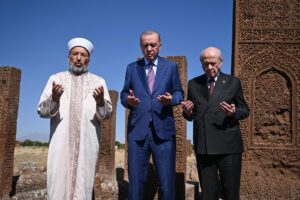 Devlet ermiş muradına