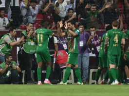 Amedspor Erzurum’u 3-0’la geçti: İki Bakan tribündeydi