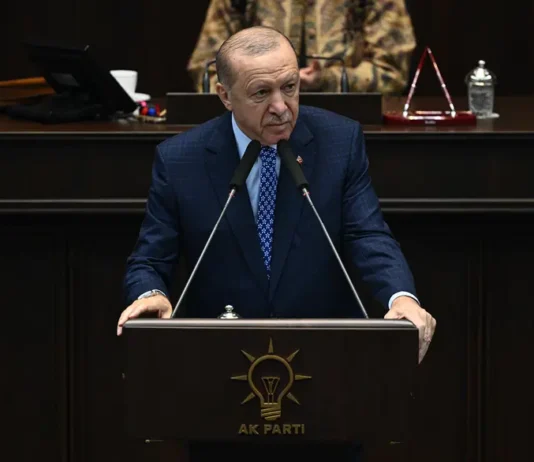 Erdoğan: “Ne mutlu bize ki soran, sorgulayan, eleştiren bir tabanımız var”