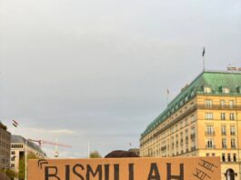Fransa’da liselilerin yeni sloganı: “Bismillah, ortalık felaket!” Polislerin genç taklidi alay konusu oldu