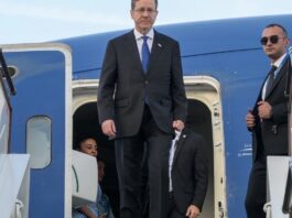 Türkiye’nin hava sahası yasağını Azerbaycan uçağıyla aştı: Herzog, Bakü’ye “Şuşa” adlı uçakla gitti